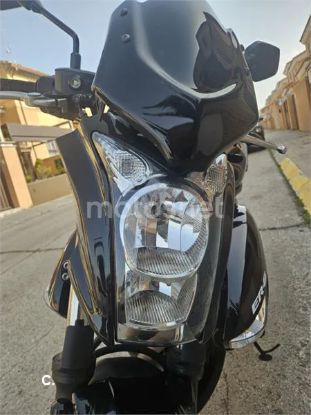 Kawasaki ER-6N – Vista 11