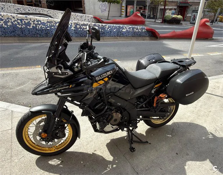 Suzuki V-Strom 1050 – Vista 12