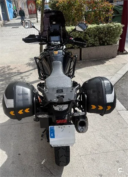 Suzuki V-Strom 1050 – Vista 13