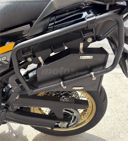 Suzuki V-Strom 1050 – Vista 14