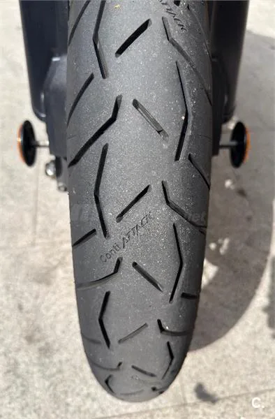 Suzuki V-Strom 1050 – Vista 16