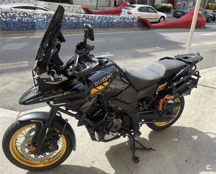 Suzuki V-Strom 1050 – Vista 6