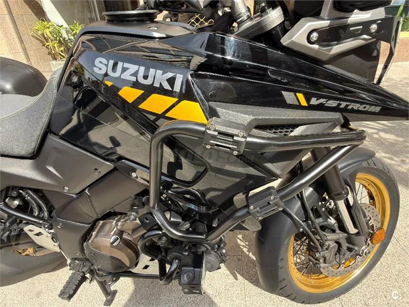 Suzuki V-Strom 1050 – Vista 9