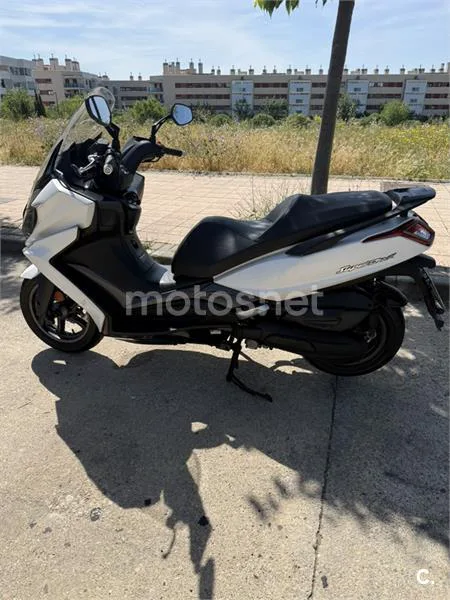 Kymco Super Dink 125i – Vista 2