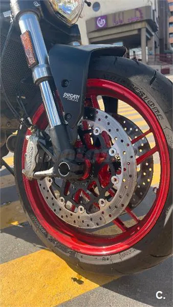 Ducati Monster 821 – Vista 8
