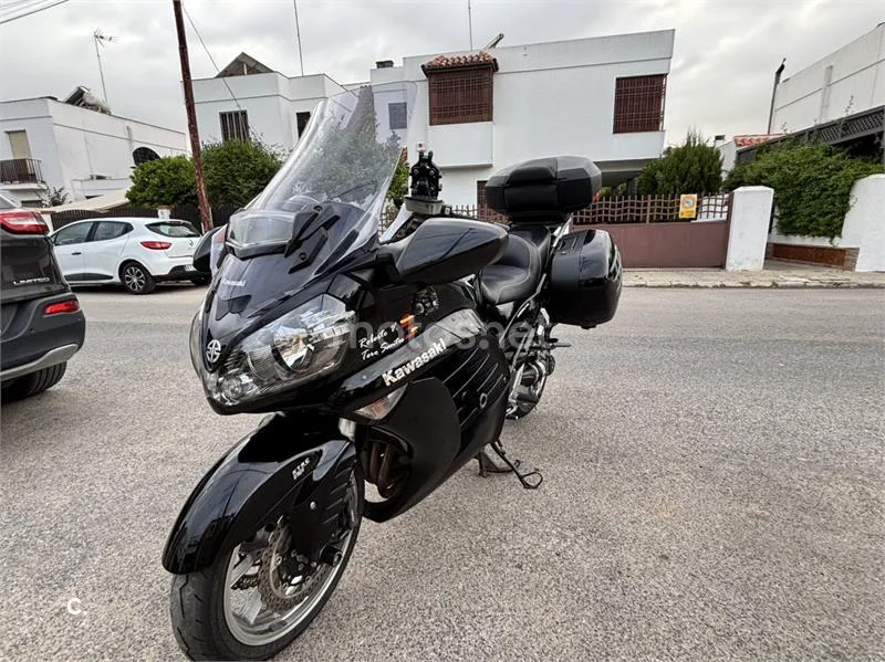 Kawasaki 1400GTR - Vista 5