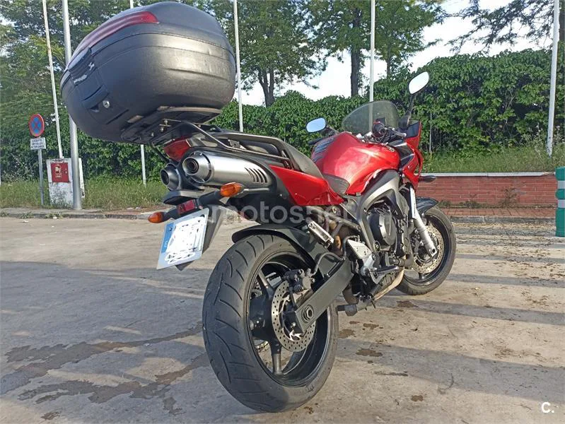 Yamaha FZ6 Fazer – Vista 2