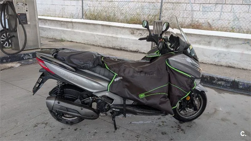 Kymco Grand Dink 125 – Vista 7