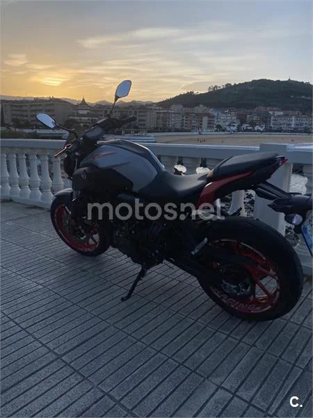 Yamaha MT-07 – Vista 3