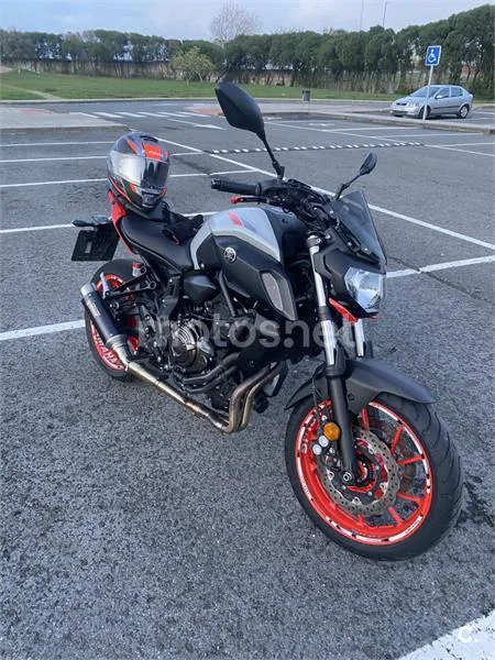 Yamaha MT-07 – Vista 6