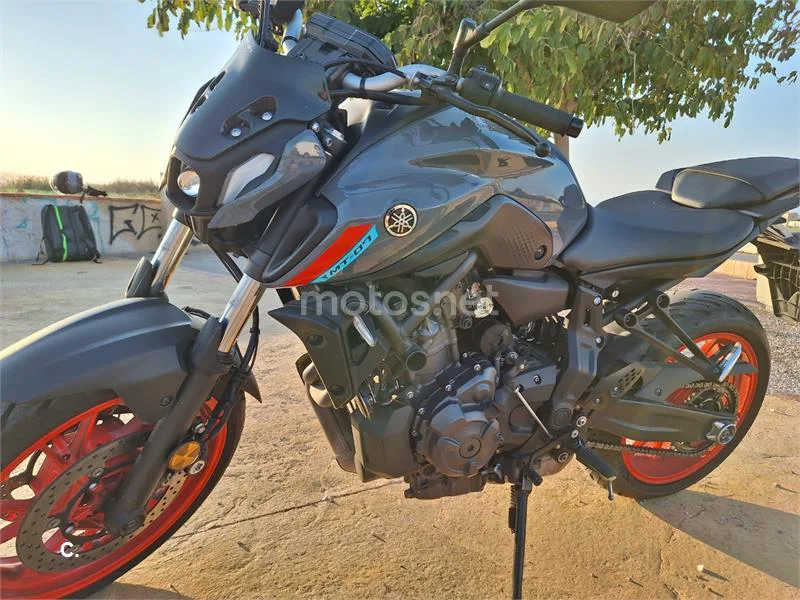 Yamaha MT-07 – Vista 10
