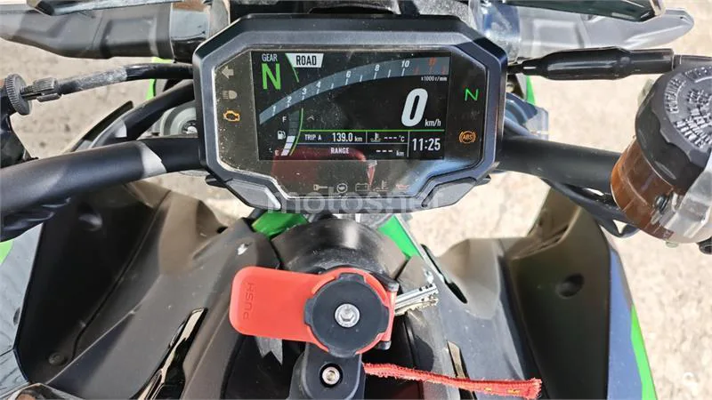 Kawasaki Z900 – Vista 5