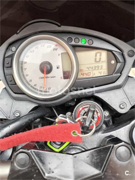 Kawasaki Z750 – Vista 8