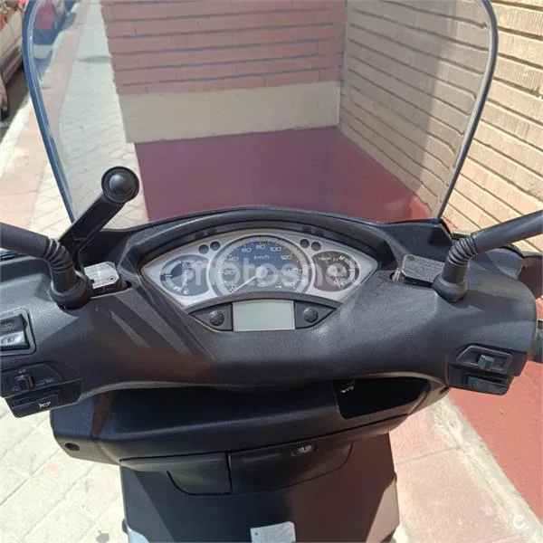 Yamaha XMAX 250 – Vista 2