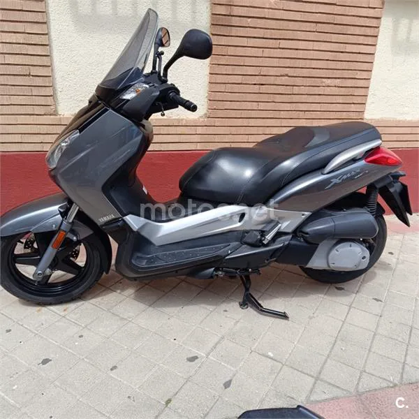 Yamaha XMAX 250 – Vista 3