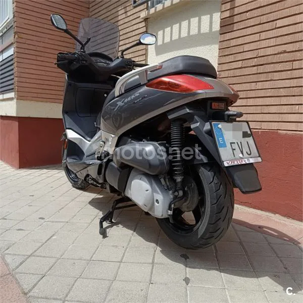 Yamaha XMAX 250 – Vista 10