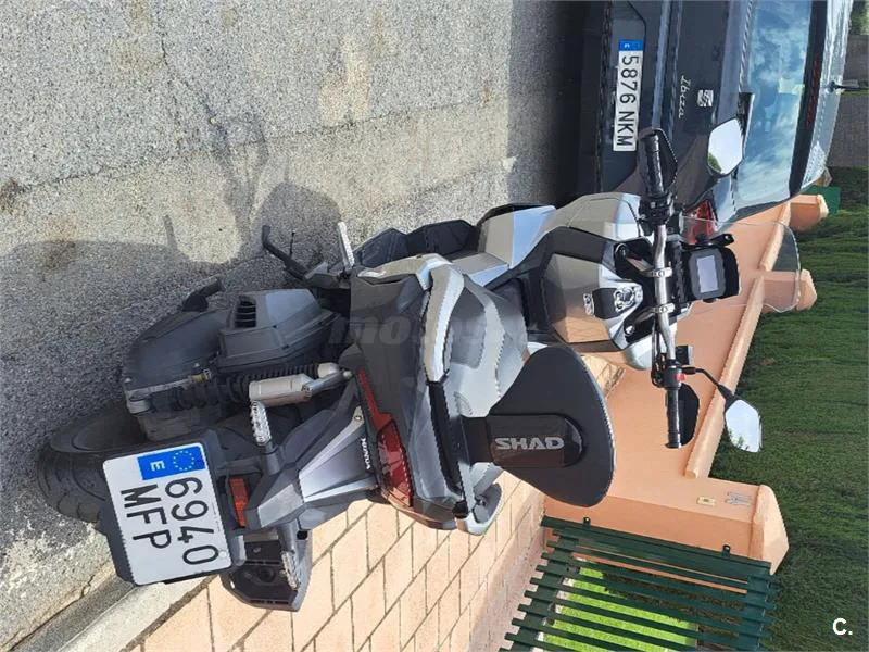 Honda ADV 350 – Vista 4