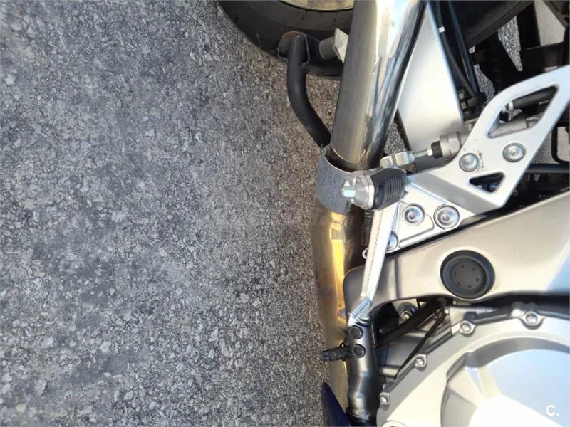 Suzuki Bandit 650 – Vista 12