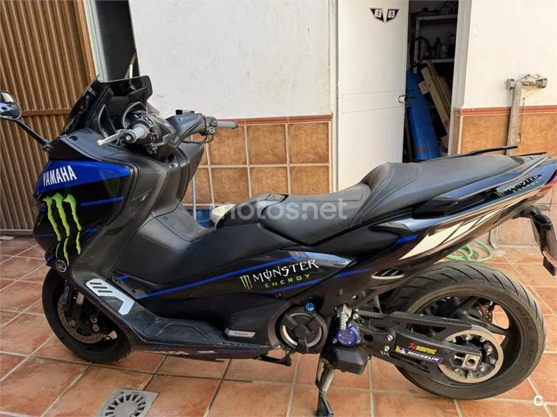 Yamaha TMAX 560 – Vista 7