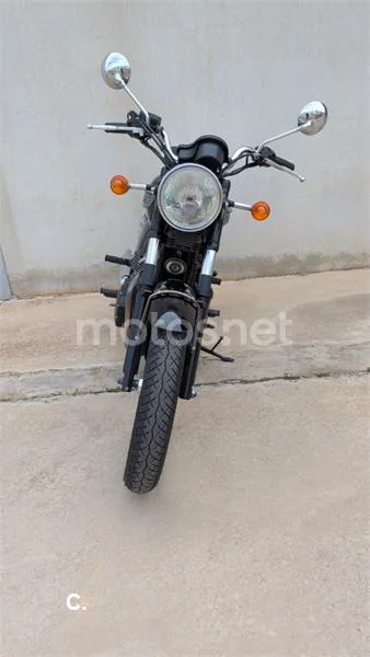 Triumph Bonneville T100 – Vista 3