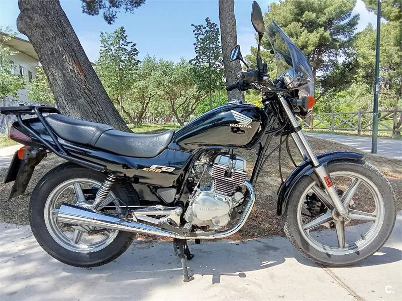 Honda CB 250 Two Fifty – Vista 2
