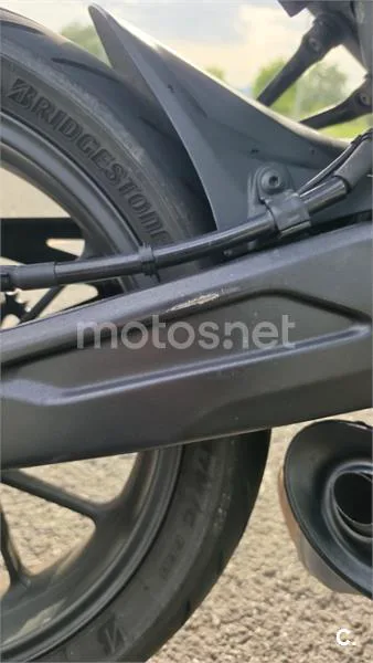 Honda CB 125 R – Vista 16