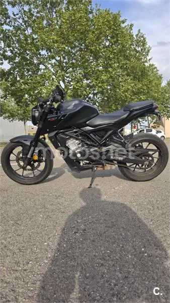 Honda CB 125 R – Vista 3