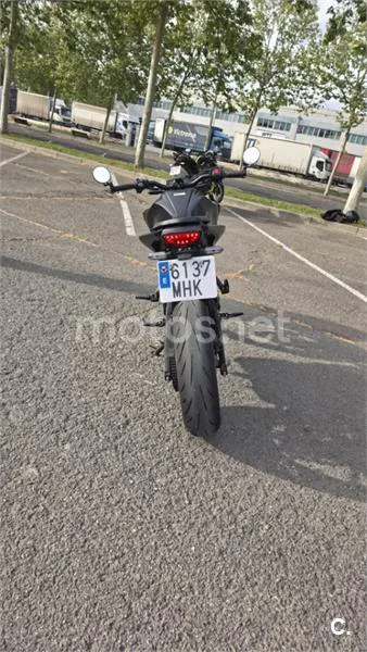 Honda CB 125 R – Vista 5