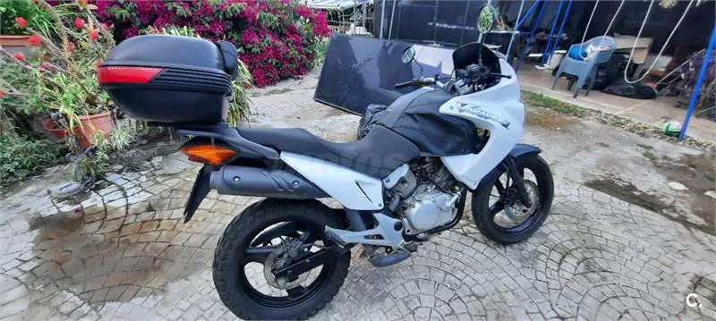Honda XL 125 Varadero – Vista 3