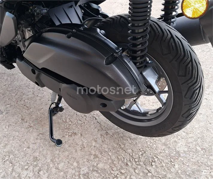 Yamaha XMAX 125 – Vista 15
