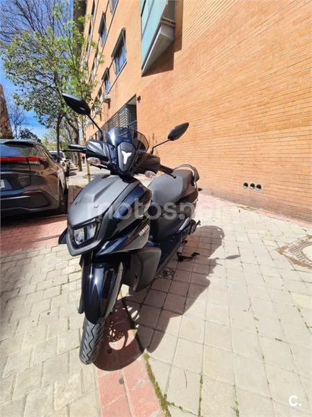 Yamaha RayZR 125 2000 € 2026 Madrid - 1