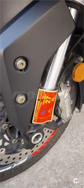 Kymco AK 550 – Vista 5