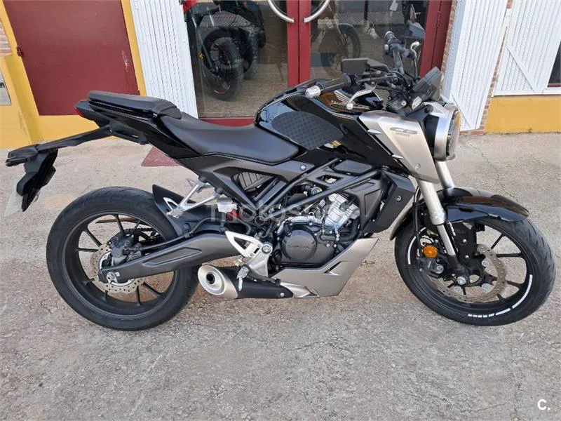 Yamaha MT-125 – Vista 15