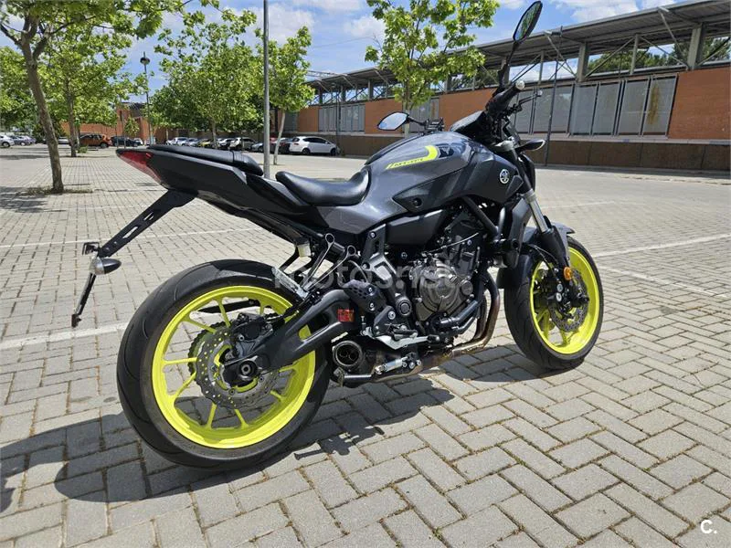 Yamaha MT-07 – Vista 11