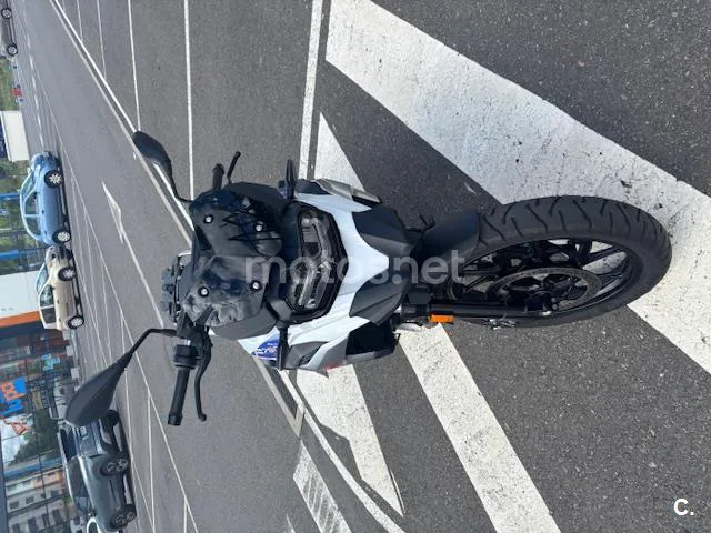 BMW F 750 – Vista 8