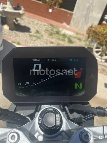 BMW F 900 R – Vista 4