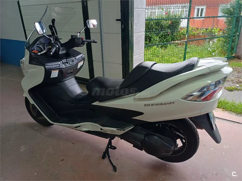Suzuki Burgman 400 – Vista 3