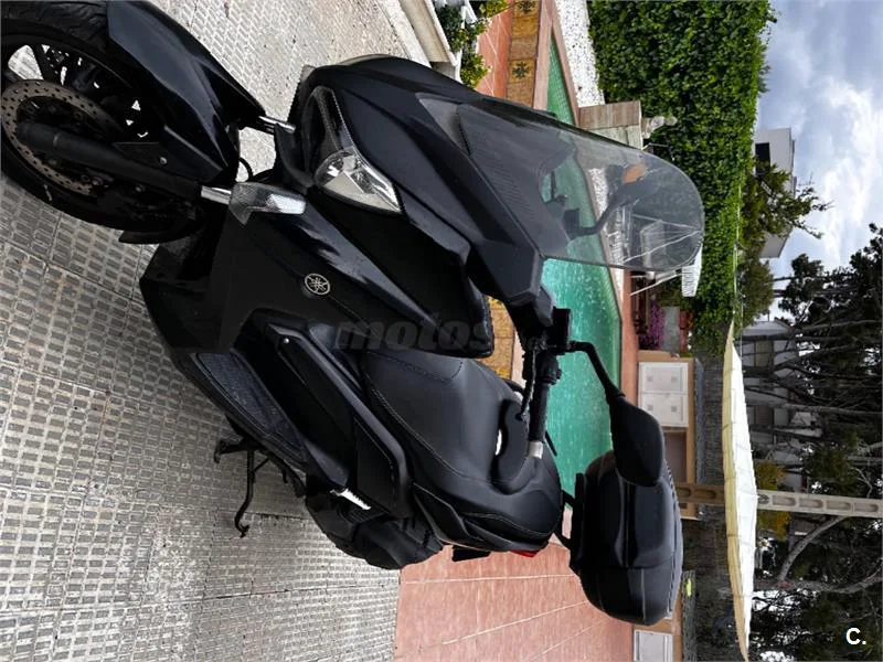 Yamaha XMAX 400 – Vista 4