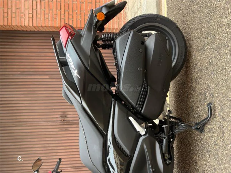 Yamaha XMAX 300 – Vista 4
