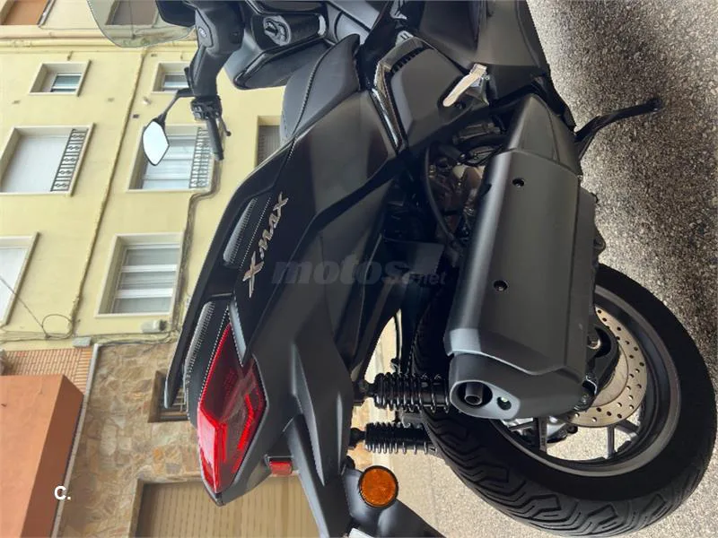 Yamaha XMAX 300 – Vista 8