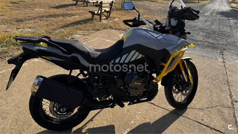 Suzuki V-Strom 800 – Vista 5