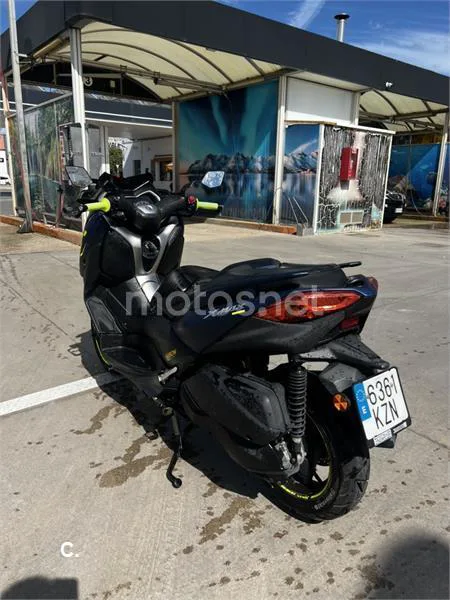 Yamaha XMAX 300 – Vista 6