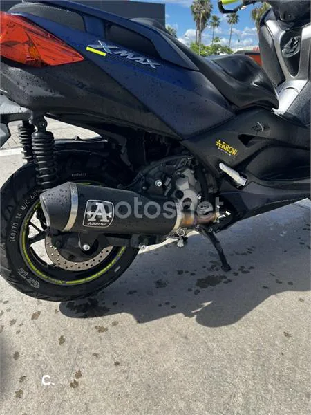Yamaha XMAX 300 – Vista 10