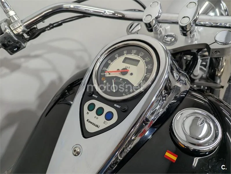 Kawasaki VN 900 Classic – Vista 11