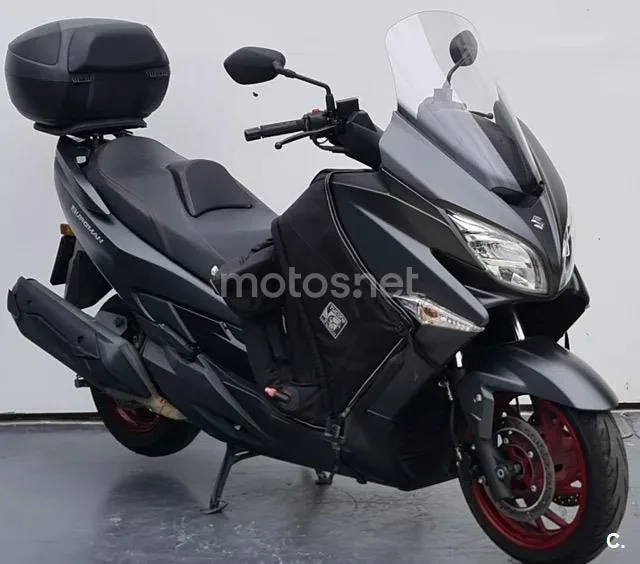Suzuki Burgman 400 – Vista 3