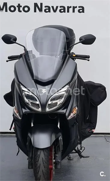 Suzuki Burgman 400 – Vista 4