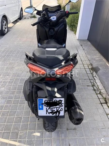 Yamaha XMAX 400 – Vista 4