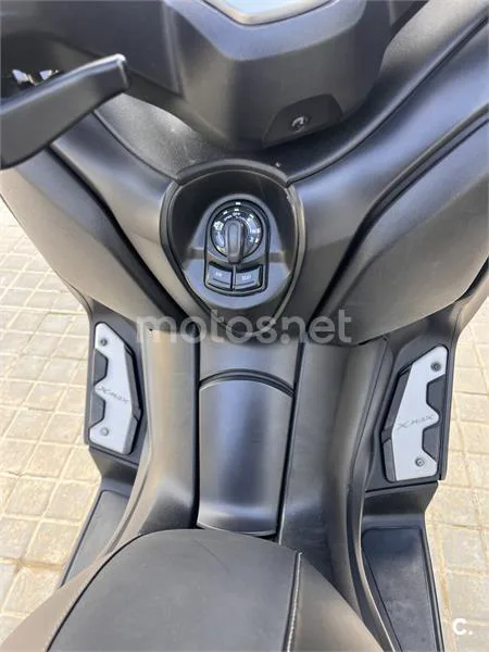 Yamaha XMAX 400 – Vista 5