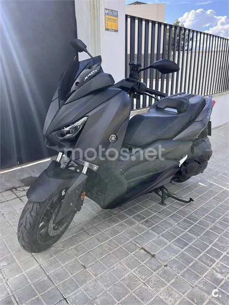 Yamaha XMAX 400 – Vista 8