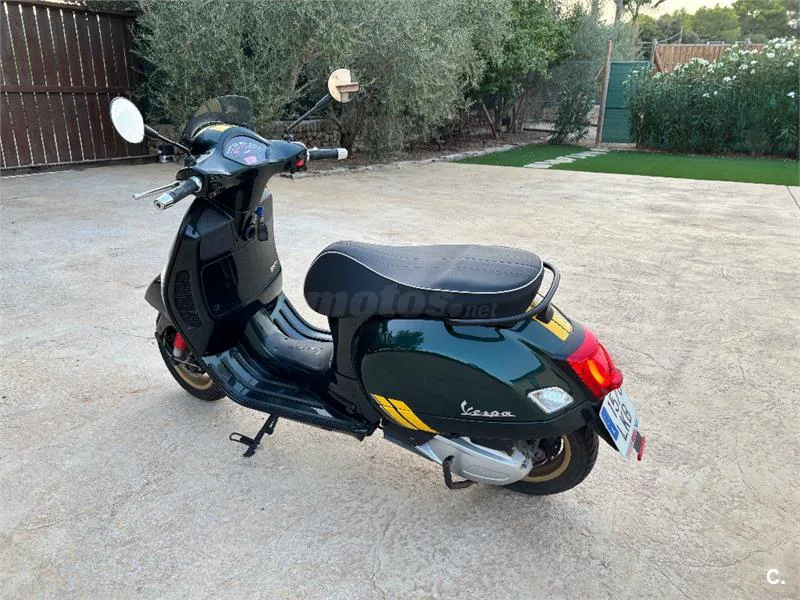 Vespa GTS 300 - Vista 3